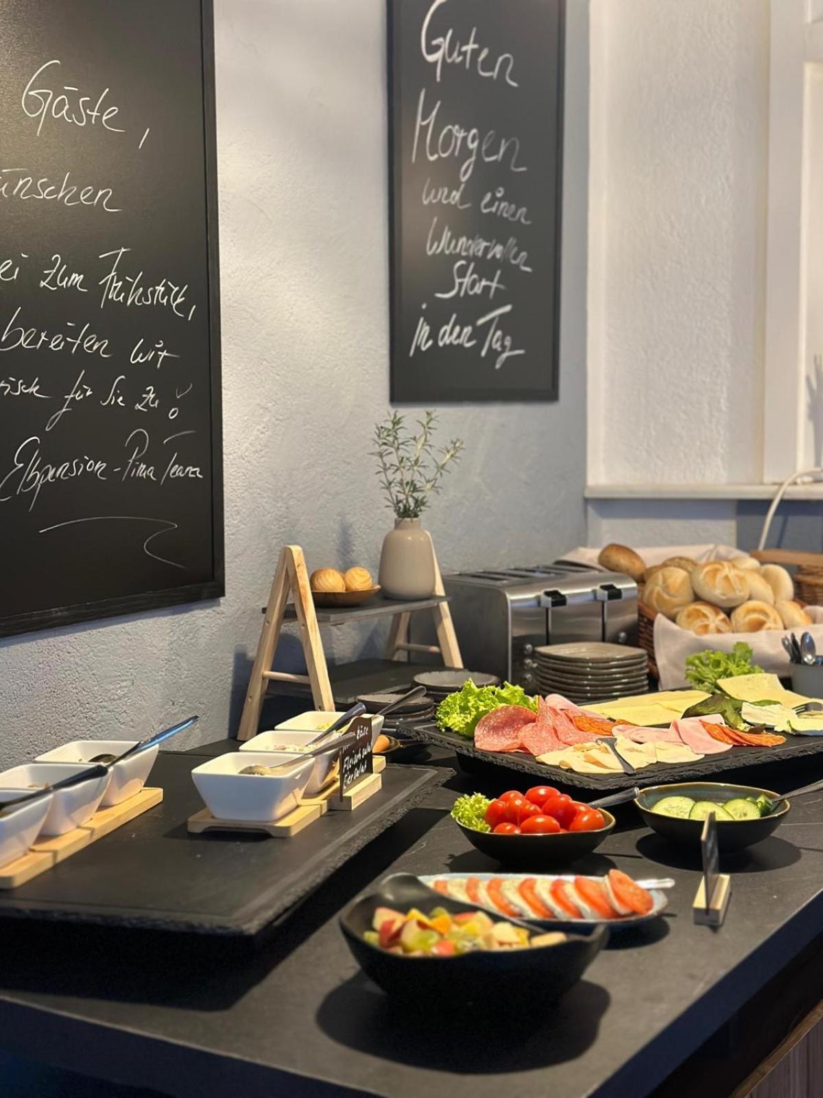 Elbpension & Ferienwohnung Saechsische Schweiz เพียร์นา ภายนอก รูปภาพ