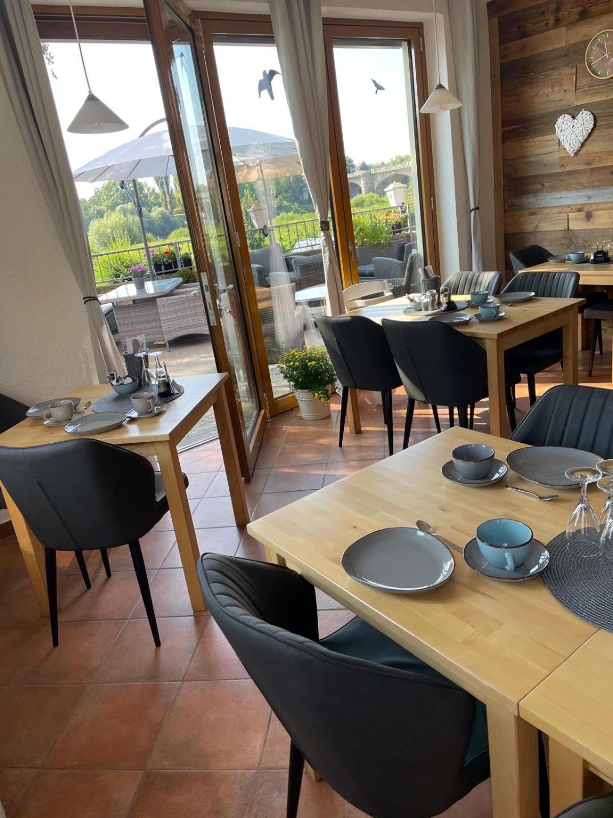 Elbpension & Ferienwohnung Saechsische Schweiz เพียร์นา ภายนอก รูปภาพ